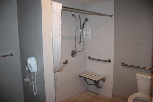 Boca Suites Deerfield Beach, SureStay Collection by BW image 5